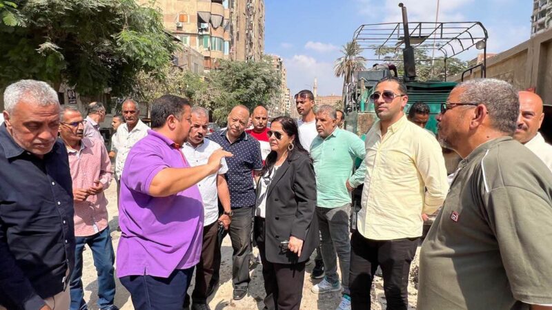 نائب محافظ القاهرة للمنطقة الشرقية تتفقد  أعمال تطوير شارع ترعة الجبل ومتفرعاته حي المطرية