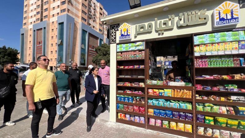 نائب محافظ القاهرة للمنطقة الشرقية تتابع منظومة الأكشاك الموحدة الحضارية
