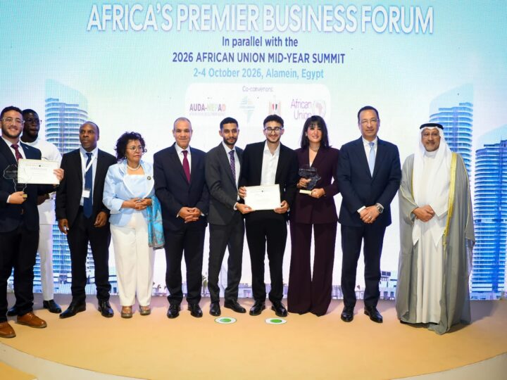 وزيرا الخارجية والاتصالات يشهدان ختام النسخة الثالثة من المسابقة الرئاسية الأفريقية للشباب في الذكاء الاصطناعي والروبوتات ويكرمان الفائزين