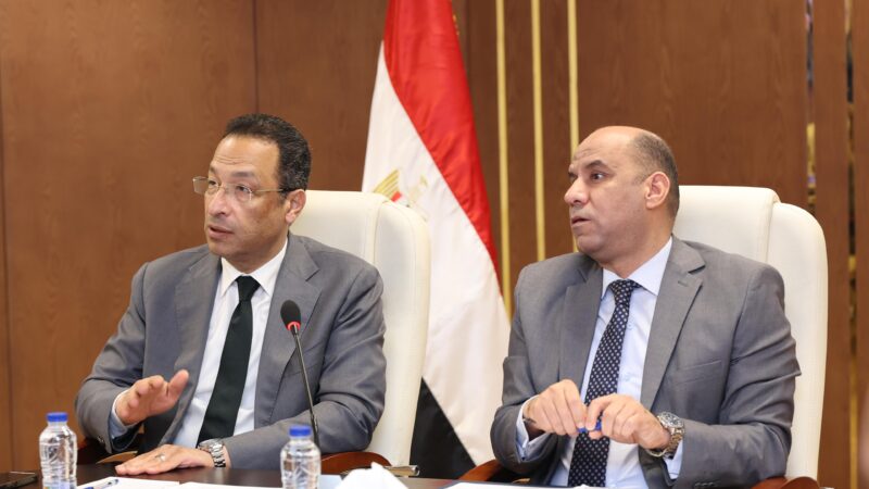 وزيرا الاتصالات والعمل يشهدان توقيع مذكرة تفاهم للتعاون في التطوير المؤسسي الرقمي لوزارة العمل وبناء القدرات الرقمية