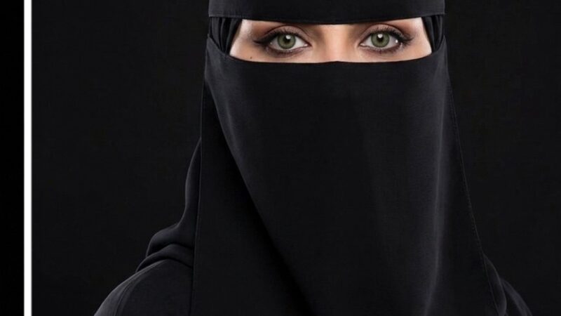 سهيره عبدالله حميد عبدالله شابة يمنية تنشر الكلمة الطيبة